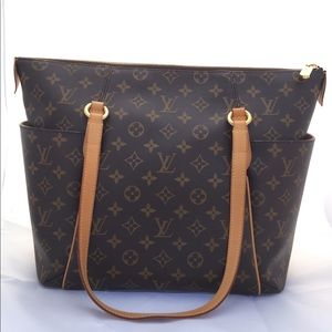 💎 Authentic Louis Vuitton Totally MM in Monogram